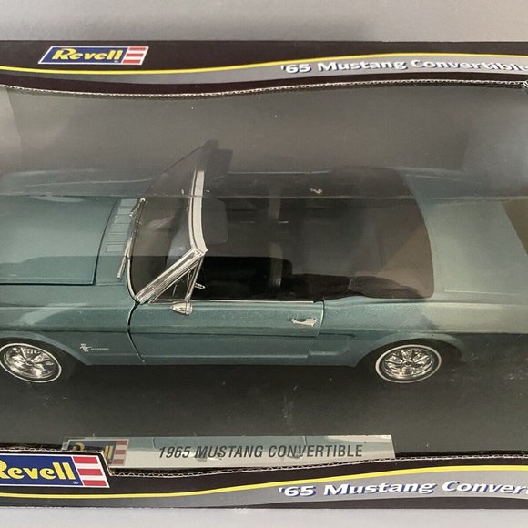 Vintage Revell 1:18 Diecast 1965 Mustang Convertible-NEW IN BOX! - Picture 3 of 10